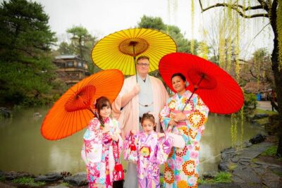 A Privately Guided Photoshoot in Beautiful Kyoto by a Pro - Higashiyama walk: Maruyama Park, Ninenzaka, and the Yasaka-area views