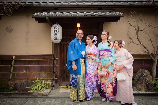A Privately Guided Photoshoot in Beautiful Kyoto by a Pro - Who this Kyoto photo session is for (and who should skip it)