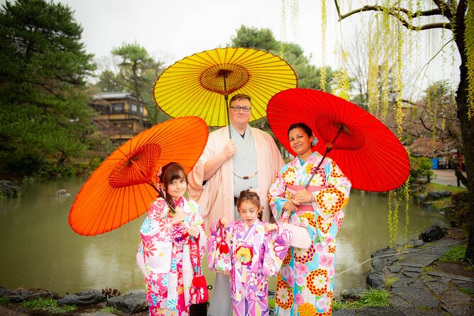 A Privately Guided Photoshoot in Beautiful Kyoto by a Pro - Higashiyama walk: Maruyama Park, Ninenzaka, and the Yasaka-area views