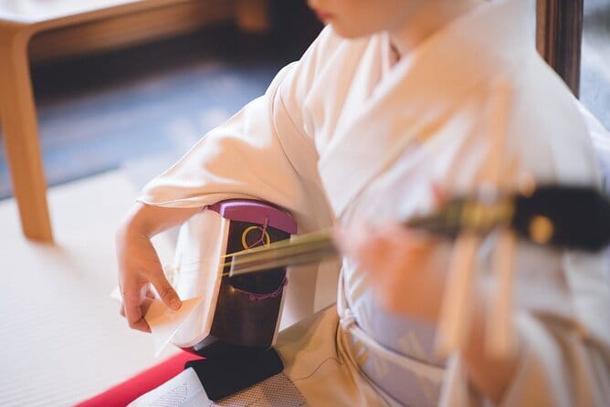 Authentic Kyoto Gion Geisha/Maiko Cultural Experience - Gion’s teahouse experience: why it feels different from the street-side version