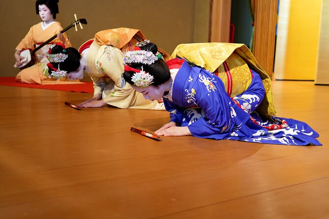 Authentic Maiko Experience＆Kyoto Dinner (Free drink) at Noh Stage - Why a Maiko Night on a Noh Stage Feels Different in Kyoto