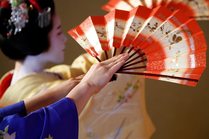 Authentic Maiko Experience＆Kyoto Dinner (Free drink) at Noh Stage - The 17:50 Arrival and the 1st-Floor Café Reset
