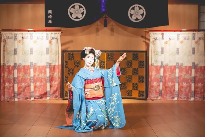 Authentic Maiko Experience＆Kyoto Dinner (Free drink) at Noh Stage - Dinner Meets Live Shamisen: Toast, Kaiseki, and the Maiko Entrance