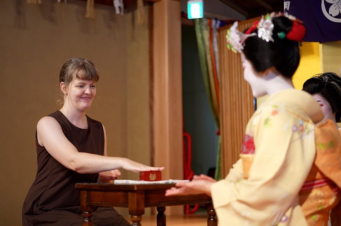 Authentic Maiko Experience＆Kyoto Dinner (Free drink) at Noh Stage - Drinks, Timing, and What Two Hours Really Means