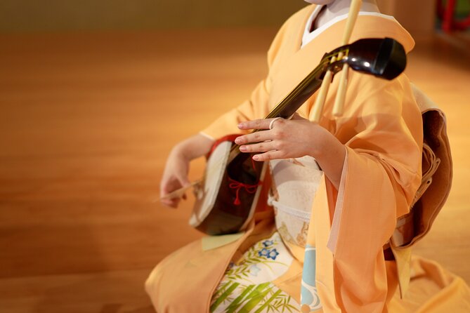 Authentic Maiko Experience＆Kyoto Lunch (Free drink) at Noh Stage - A Noh-stage Kyoto lunch that turns into performance time