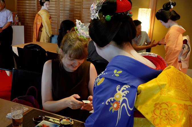 Authentic Maiko Experience＆Kyoto Lunch (Free drink) at Noh Stage - Ozashiki Asobi on the Noh stage: parlor games with real performers