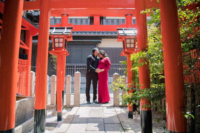 Beautiful Photography Tour in Kyoto - The posing factor: Satoshi’s approach makes a difference