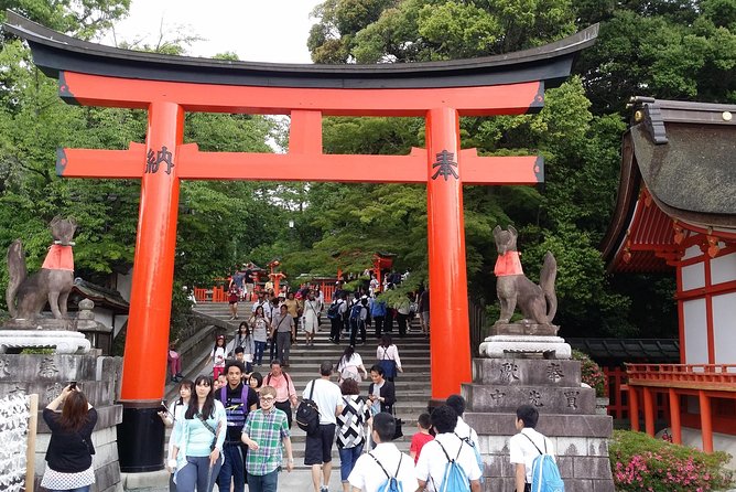 Carefree Private Exploration of Fushimi Inari, Gion, Kiyomizudera, and More - Hanamikoji Street and Gion: how the entertainment district feels