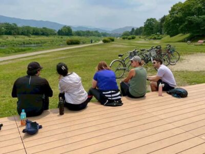 Cycle Kyoto's Hidden Gems & Gion Stroll - Meeting point at Sanjo Ohashi: how to avoid the 10-minute panic
