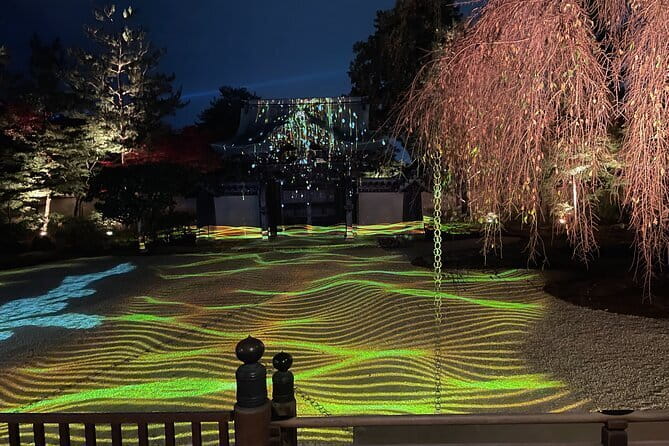 Discover Kyoto at Night by Bike - Stop 5: Hōkan-ji Temple (Yasaka Pagoda) and the photo-friendly streets