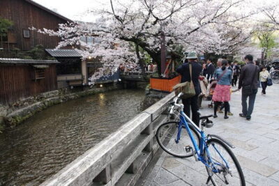 Discover Kyoto by Bike: Authentic Half Day Tour - Gion: pedal through Kyoto’s best-known neighborhood the practical way