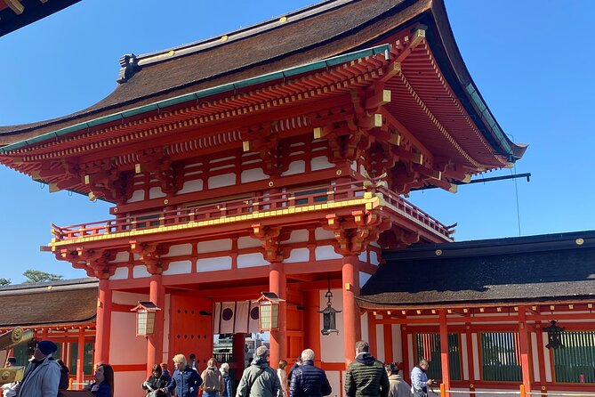 Discover the Secrets of Fushimi Inari and Gion with a Local Guide - Gion in focus: machiya houses, teahouses, and cobblestones