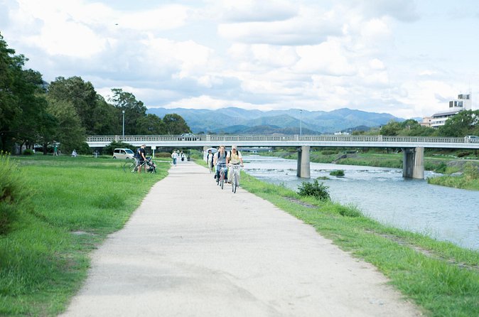 Explore Hidden Alleyway with a Local Expert (Afternoon Tour) - Kyoto Imperial Palace: gravel-path cycling in a national garden setting