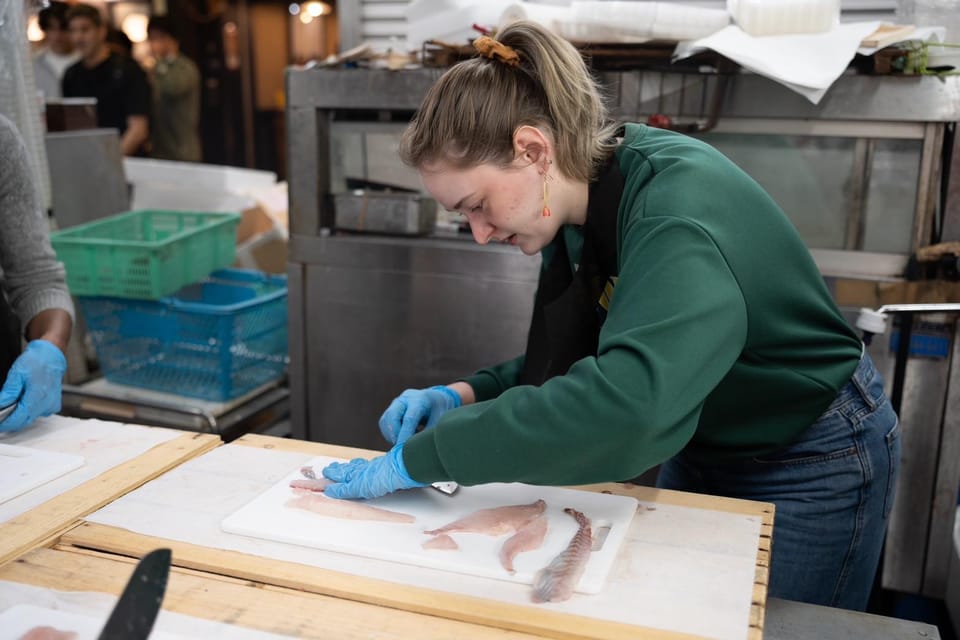 Fish cutting class - What to bring (and what to expect in the room)