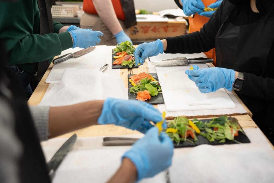Fish cutting class - Kimura at Nishiki Market: where fish work is the main event
