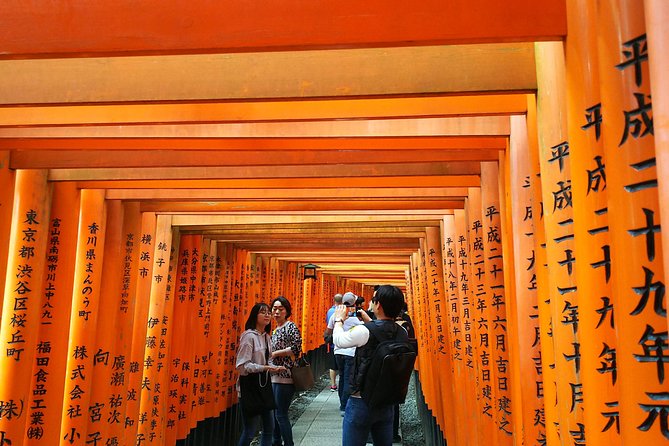 Fushimi Inari & Nara Highlights Walking Tour - Stop 2: Todaiji Temple’s Scale and the Hallway Routine