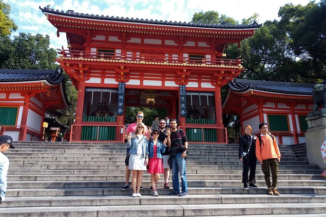 Guided Gion Tour: Explore Kyoto’s Historic Geisha District - How the guides can change the whole experience