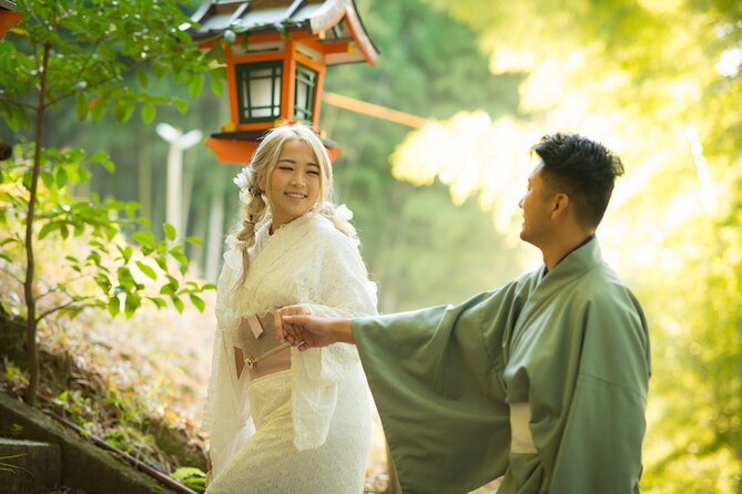 Guided Photoshoot of Fushimi Inari Shrine and Secret Bamboo Grove - Walking the Torii Gates: Candid Shots Plus Iconic Kyoto Geometry