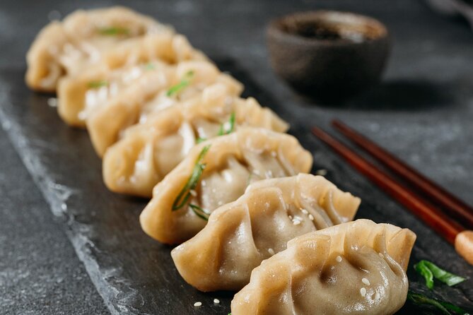 Gyoza Cooking Class in Kyoto: Traditional Japanese Dumplings - Cooking Your Gyoza: How the Pan Makes the Difference