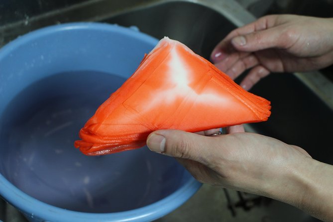 Hanakoushi cotton Scarf Class - How the 30- to 60-minute sekka shibori session actually flows