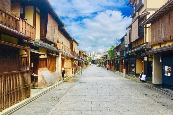 Himeji Castle and Akashi Kaikyo Bridge Walking Tour from Kyoto - Who This Tour Fits Best (And Who Might Want Something Easier)