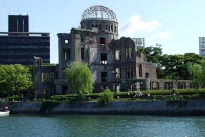 Hiroshima and Miyajima 1 Day Tour for who own the JR Pass only - Miyajima first: Itsukushima Shrine and the torii-at-tide moment