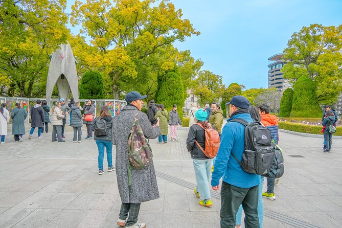 Hiroshima and Miyajima Full-Day Tour from Kyoto by Bullet Train - Hiroshima Station to Peace Memorial Park: switching gears with a guide