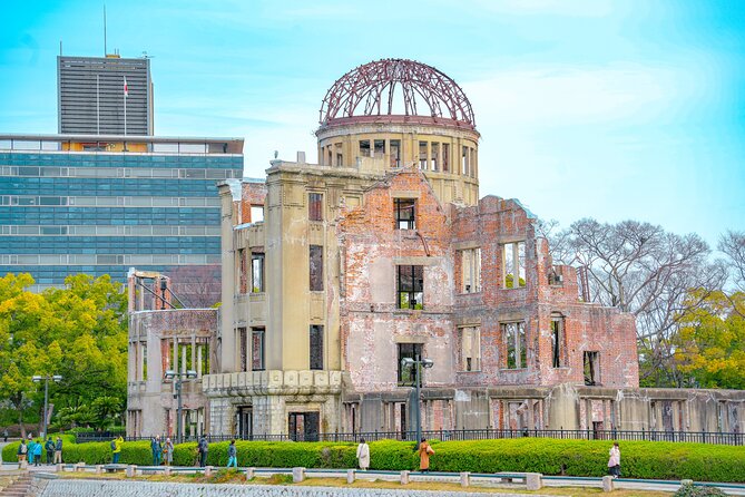 Hiroshima and Miyajima Full-Day Tour from Kyoto by Bullet Train - Miyajima Island: Itsukushima Shrine, the torii views, and deer that won’t bolt