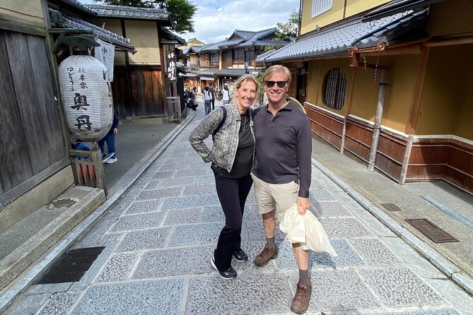 Kyoto 4 hr Gion Private Guided Tour & Maiko or Geisha Dinner - Drinks, Etiquette, and the Cost You Should Plan For