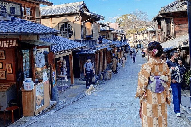 Kyoto 6h Private Tour Fushimi Inari, Kiyomizu, Gion & Hidden Gems - Kiyomizu-dera’s UNESCO moment: balcony views and classic temple drama