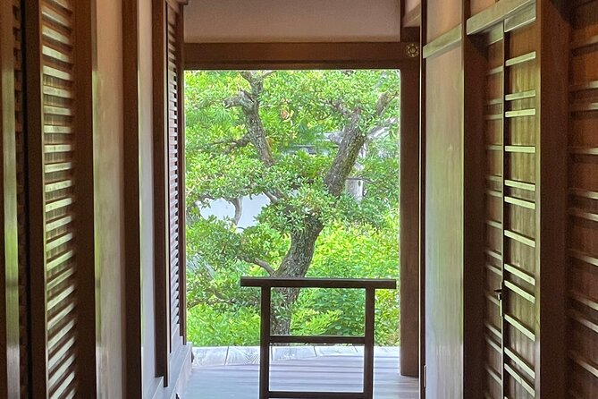 Kyoto 6h Private Tour Fushimi Inari, Kiyomizu, Gion & Hidden Gems - Yasaka-no-to: a quick pagoda photo break