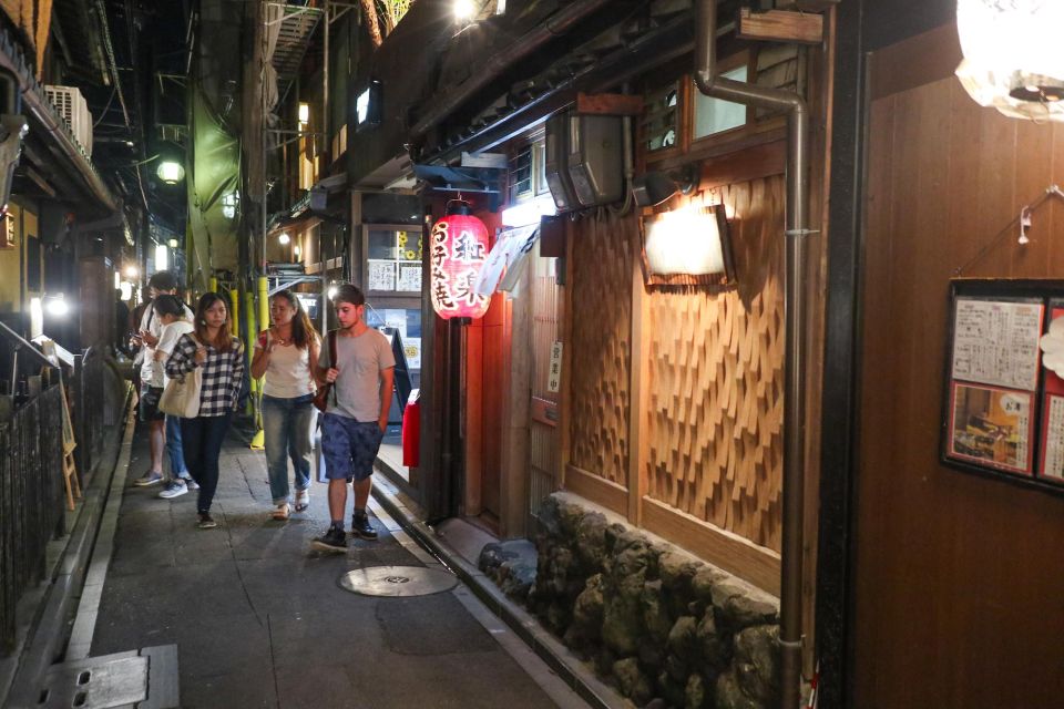 Kyoto : Bar Hopping Tour in Pontocho Alley at Night - Things That Can Catch You Off Guard: Smoking, Diet Limits, and Venue Variety