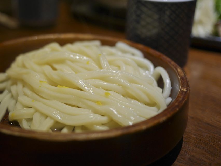 Kyoto: Casual Pontocho Evening Food Tour - Drinks and alcohol rules you should know up front