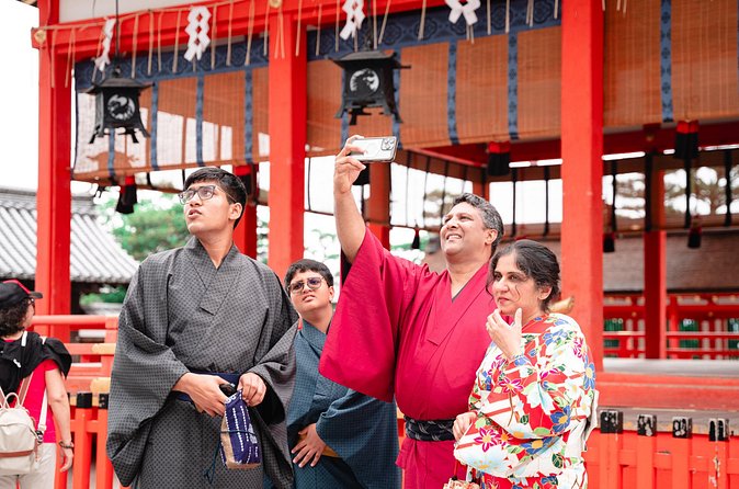 Kyoto Custom Private Car Tour with Local Guide - Nishiki Market: a quick Kyoto taste-and-shop stop without the detour stress