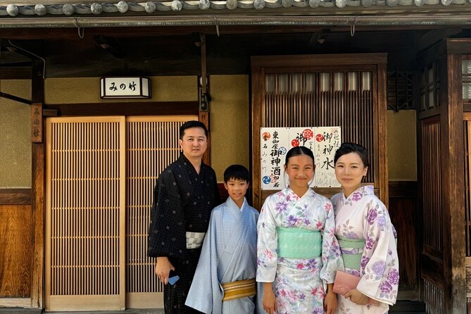 Kyoto Custom Private Car Tour with Local Guide - Arashiyama: bamboo grove walking plus Sagano Scenic Railway views