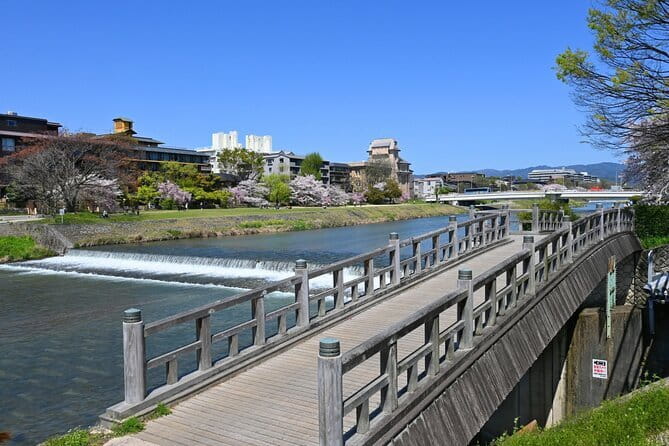 Kyoto E-Bike Tour of Hidden Gems, Backstreets and Temples - E-bike comfort, safety, and how much fitness you need
