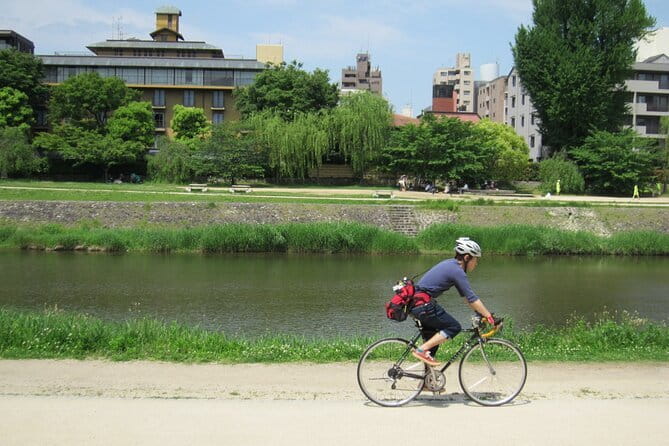Kyoto E-Bike Tour of Hidden Gems, Backstreets and Temples - Getting started at Kyoto Tourist Lounge Gion (and how the flow feels)