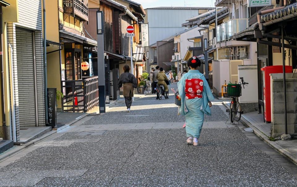 Kyoto: Early Bird E-Bike Tour with Lunch - Ginkaku-ji and the Path of Philosophy: UNESCO, but with room to breathe