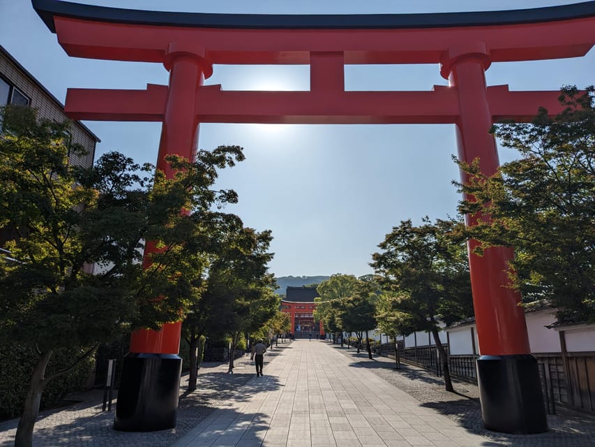 Kyoto: Early Morning Fushimi Inari Shrine - Beat the Crowds - Why Fushimi Inari Feels Different at Dawn