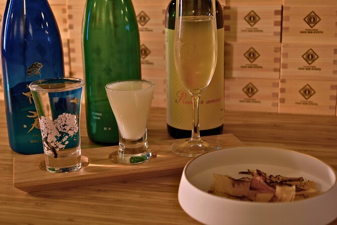Kyoto Food and Sake Tour Experience - Your sake flight: how Junmai and Junmai Daiginjo are meant to compare