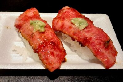 Kyoto Food Tour of 10 Tastings with Wagyu, Mochi & More Surprises - Nishiki Market: yuba tofu, sake, and fish cakes you didn’t know to search for