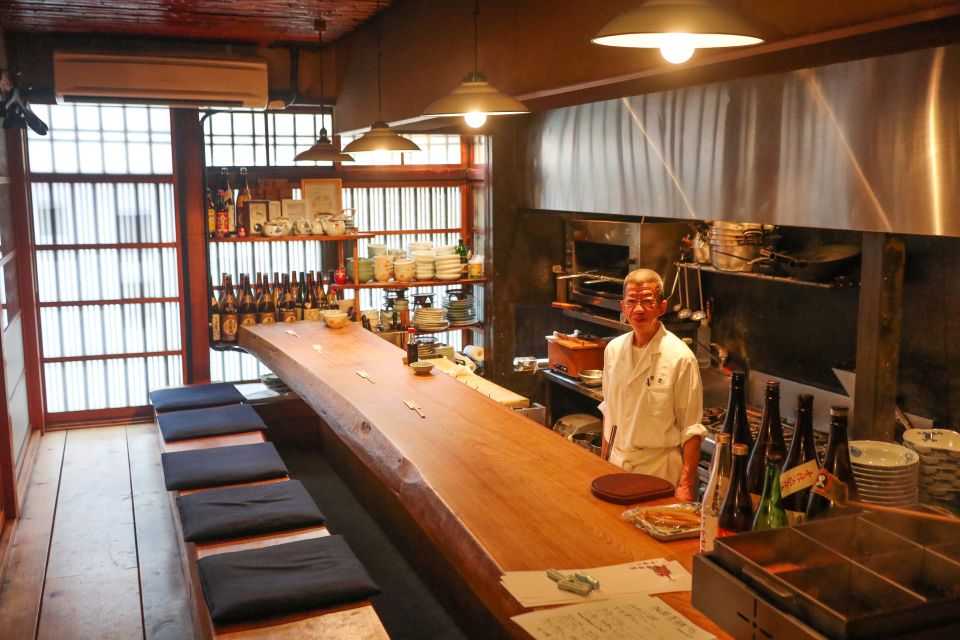 Kyoto: Foodie Night Tour in Gion with 9 dishes + 6 Sake - The Sake Portion: 6 Tastings With Real Explanations