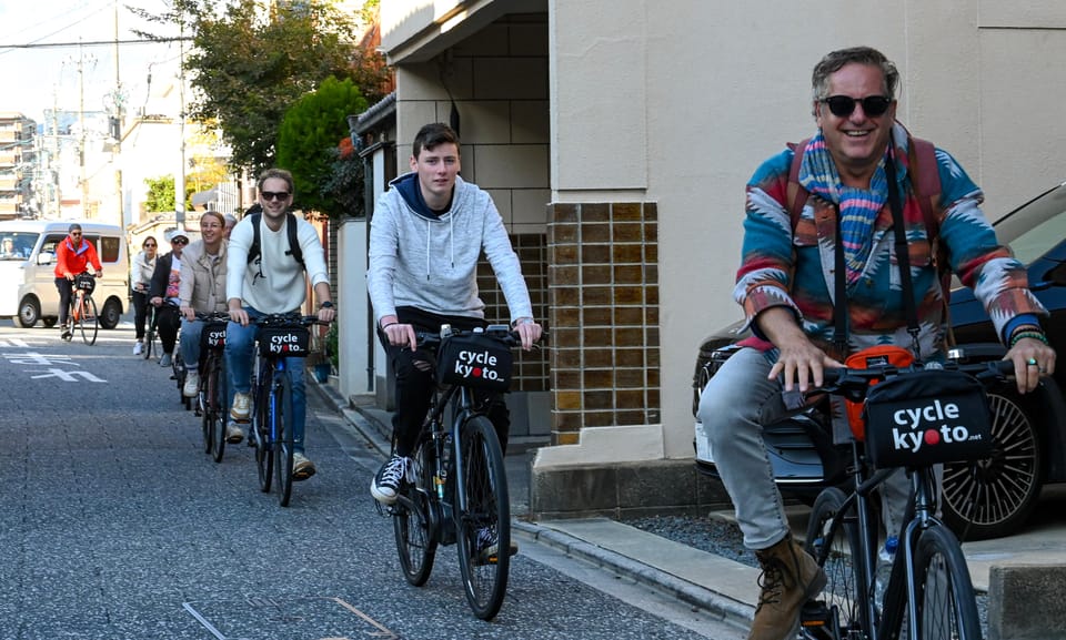 Kyoto: Full Day Bike Tour - Kitano Tenmangū and the Golden Pavilion: iconic views, but timed well