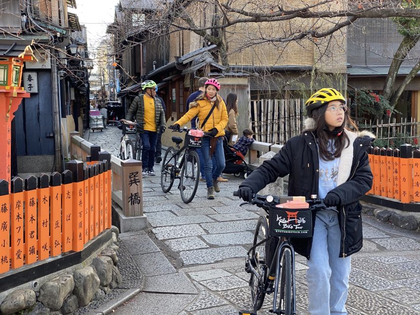 Kyoto: Full-Day City Highlights Bike Tour with Light Lunch - Arashiyama Bamboo Forest: the green hush you can cycle through