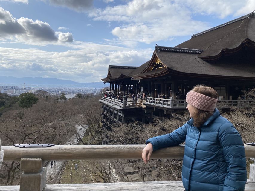 Kyoto: Full-Day City Highlights Bike Tour with Light Lunch - Gion in motion: Hanamikoji Street and the Tatsumi Bridge vibe