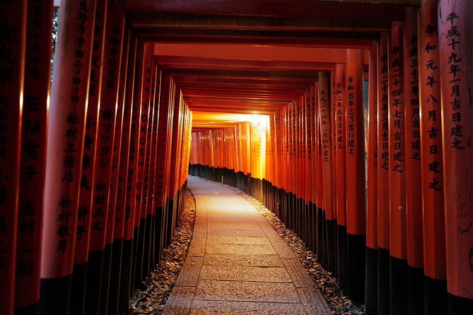Kyoto Fushimi Inari Night Walking Tour - Evening Timing at Fushimi Inari: Why 5:00 pm Works