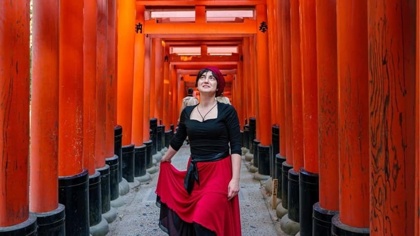 Kyoto: Fushimi Inari Shrine Private Photoshoot - The photoshoot format: easy, guided, and timed