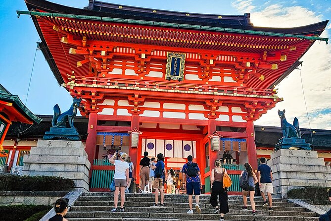 Kyoto: Fushimi Inari Taisha Small Group Guided Walking Tour - Mount Inari trails: choosing lower-only vs going higher