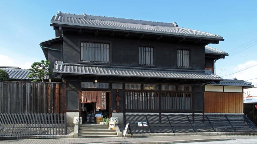 Kyoto: Fushimi Sake District Tour with Boat Ride - Pacing, waiting, and group comfort: how to make it smooth