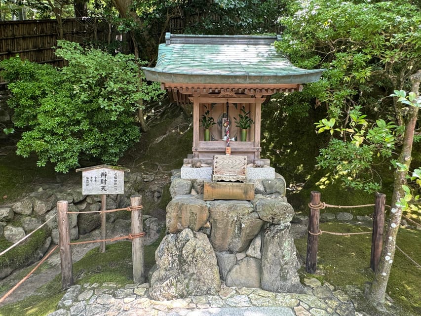 Kyoto: Ginkakuji, Silver Pavilion Guided Tour in 1 Hour - Private group guide styles you’re likely to enjoy